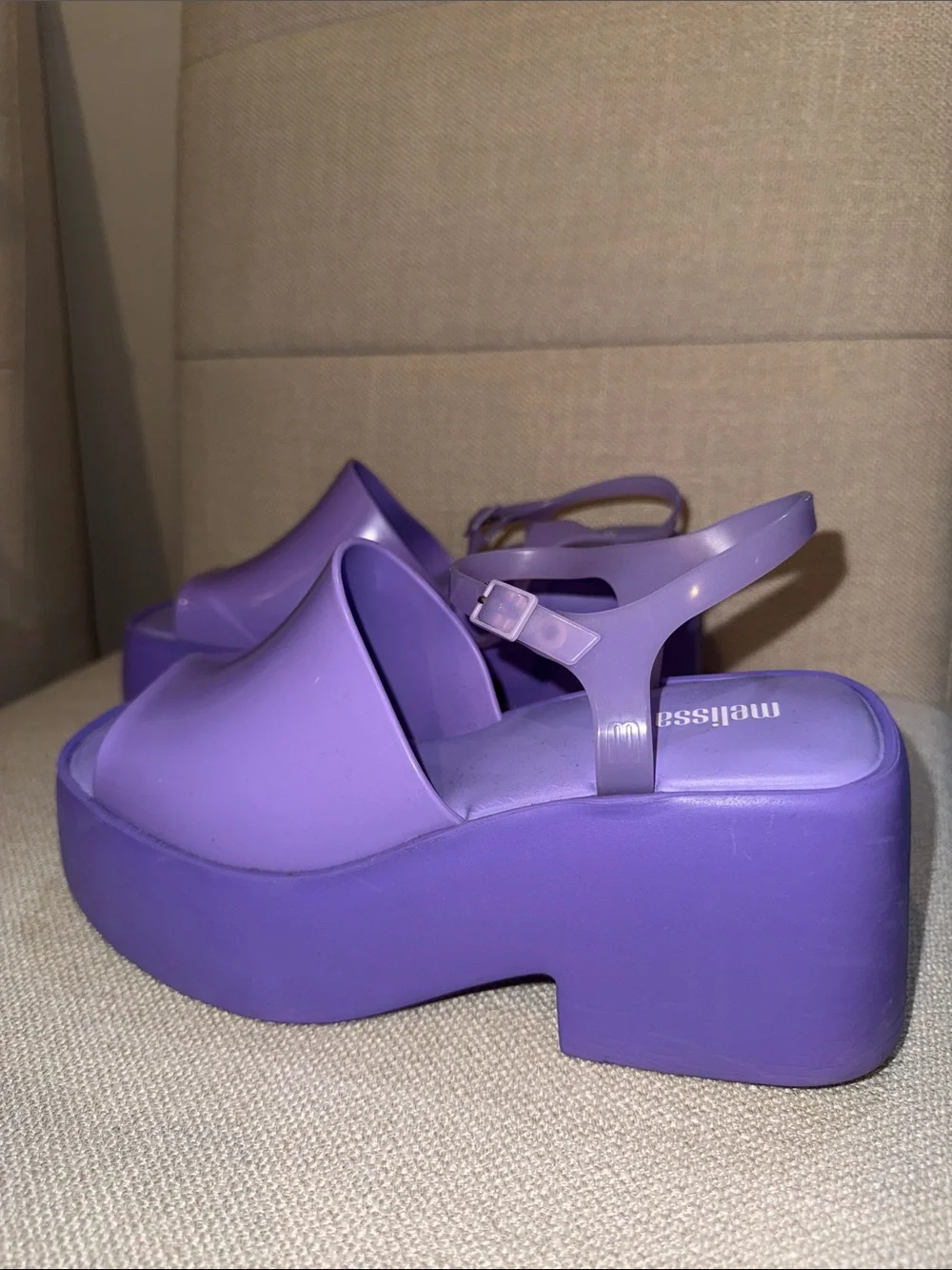 Melissa chunky platform